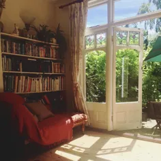 یک اتاق مطالعه در خانه دوست بهترین دوست من در لندن!