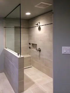 طراحی حمام با دوش سرپوشیده و وان مستقل