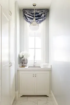 اتاق لباسشویی با آویز هیکس روی سینک - انتقالی - اتاق لباسشویی - بنجامین مور ویکهام گری