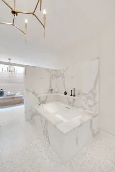 حمام اولیه سنگ مرمر اضافی Calacatta Gold Borghini |  گالری سنگ آریا