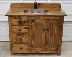 کابینت ملافه روستیک برای حمامهای روستایی - 72 "بلند - عرض 33" - سیاهههای مربوط به کاجهای قدیمی که برای دستشوییهای حمام روستایی ما ساخته شده است.  در آشپزخانه ها نیز استفاده می شود.