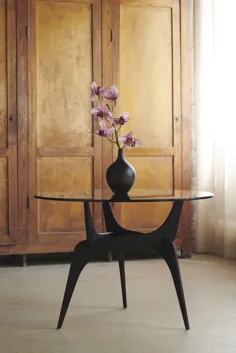 میز TRIIIO توسط هانس بالینگ طراحی شده است