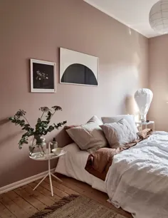 دیوارهای اتاق خواب صورتی گرد و خاکی - طراحی COCO LAPINE