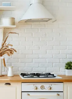 یک آشپزخانه گرم اسکاندیناوی سفید - زندگی در شهر و کشور