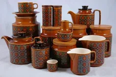 سفال های مقرون به صرفه و شیک اواسط قرن؟  چند قطعه ساخت انگلیسی توسط The Hornsea Pottery (2012 - 1949) را امتحان کنید.