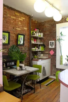 آپارتمان کوچک در نیویورک با دیوارهای آجری نمایان