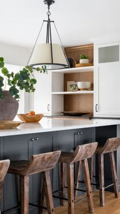 طراحی آشپزخانه سیاه و سفید برای نوسازی باغ ترد