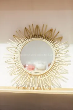 White Sunburst Rattan / bamboo Round Mirror دست ساز Vintage |  اتسی