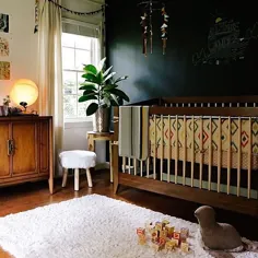 18 دلیل زیبا برای رنگ آمیزی دیوارهای مهد کودک خود به رنگ سیاه