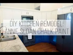بازسازی کابینت آشپزخانه DIY با رنگ گچی آنی اسلون |  آبی ناپلئونی و سفید سفید