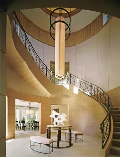 Staircase In Luxury House توسط دورستون سیلور