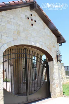 Porte-Cochere Gates برای خانه به سبک مدیترانه ای - دروازه Aberdeen