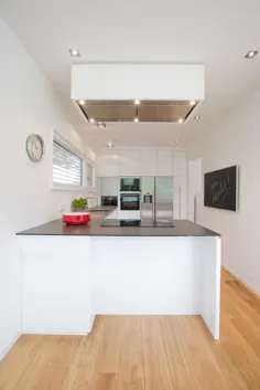 آشپزخانه در یک طرح جدید بتینا ویتنبرگ طراحی داخلی - اتاق سبک - آشپزخانه های مدرن |  احترام گذاشتن