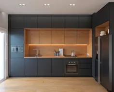 36 آشپزخانه خیره کننده سیاه که شما را وسوسه می کند تا برای بازسازی بعدی خود تاریک شوید