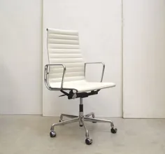 صندلی میز چرخشی مدل سفید EA119 Alu توسط چارلز و ری ایامز برای ویترا ، دهه 2000