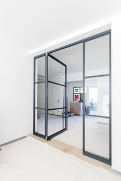 Stahl Loft Tür - Lofttür als Raumtrenner im Bauhaus Design، Glastrennwand، Schwingtür، Pivottür