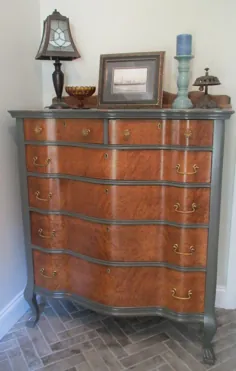 نمونه نمایشگر فروش Birdseye Maple Antique Dresser |  اتسی