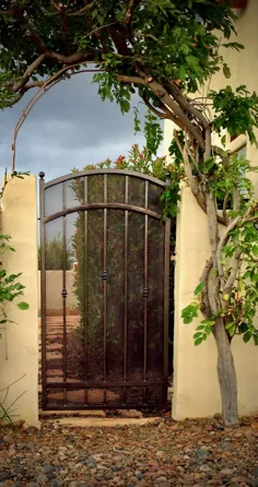دروازه حفظ حریم باغ توسط استیون بروک