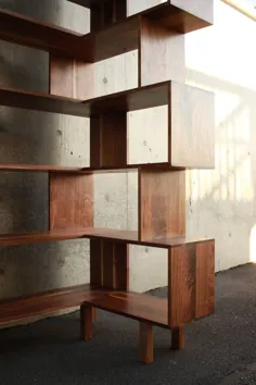 Corner Omni Offstack Bookcase، Vinyl LP، Record Storage، قفسه کتاب، Mid-Century Modern (نشان داده شده در گردو)