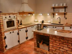 آشپزخانه کلاسیک revia با مبلمان و درهای جامد بلوط.  آشپزخانه کلاسیک |  احترام گذاشتن