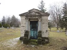 مقبره ای از گورستان اوک هیل در گراند راپیدز میشیگان (شرکت کنت)