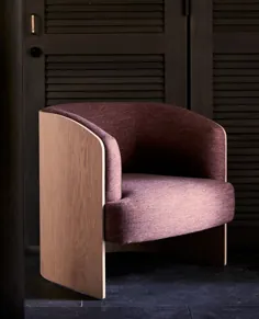 جردان در اینستاگرام: "یک گوشه دنج برای پیچیدن. صندلی نیلی ما که در اینجا در ماتیلدا بوش آلو و خاکستر بلوط تصویر شده است."