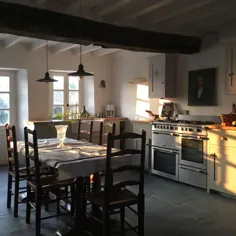 یک آشپزخانه واقعاً معتبر deVOL در جنوب غربی فرانسه