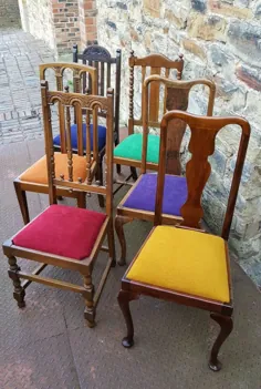 صندلی های غذاخوری چوبی عتیقه مخلوط و بازی دزدگیر / روکش داخلی / ترمیم شده