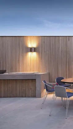 Sauberes Design für eine Holzwand und eine Outdoor-Küche - ایده های بیرونی