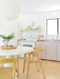 کابینت های آشپزخانه ماورایی تازه نقاشی شده ما (و ترفندی برای استفاده از لولاهای پنهان) |  عشق خانه جوان