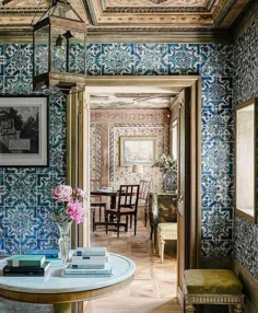 Liz Linkleter Events در اینستاگرام: "کاشی های پرتغالی آبی و سفید مربوط به قرن هفدهم ، دیوارهای سالن ورودی خانه ای را که توسط Studio Peregalli در نزدیکی designed طراحی شده است پوشانده اند."