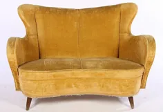 قیمت فروخته شده: WHIMSICAL ITALIAN UPHOLSTERED SETTEE 1950 - 6 ژانویه ، 0116 10:00 صبح EST