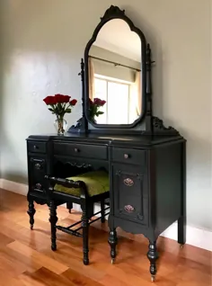 تنها قطعه نمونه - غرور آرایش عتیقه با آینه و صندلی (سیاه)