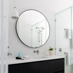 Bella Vie Interiors |  پست نمایه اینستاگرام Brisbane: "فهرست نوسازی اتاق حمام ⁠ نیکل مسواک دار ، دیوارهای سفید ترد ، کابینت سیاه و سفید ، و بخشنده ترین کف حمام - من فقط؟..."