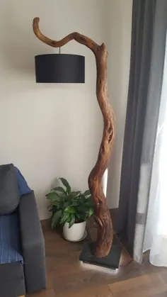 Stojącą lampa do salonu z drewna type driftwood