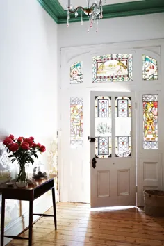 DIY Hacks: Glue + Colour Food = Stained Glass!