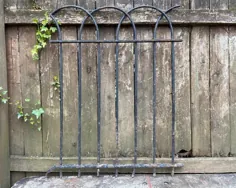 حصار عتیقه نرده آهن فرفورژه 1800 دروازه تزئین قدیمی |  اتسی