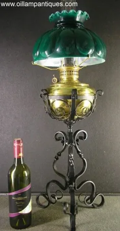 چراغ فرفورژه لامپ حدود سال 1896 - عتیقه جات لامپ روغن
