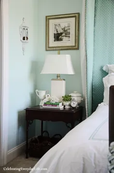 {Home Tour} اتاق خواب فیروزه ای و سفید من - جشن زندگی روزمره با جنیفر کارول
