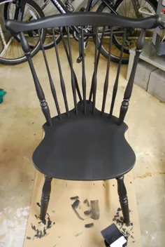 چگونه صندلی های ویندزور را سیاه رنگ کنیم