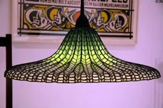 Hanging Lotus Lamp توسط Louis Comfort Tiffany در MoMA.  نیویورک ، نیویورک