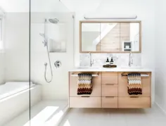 سرویس بهداشتی اسکاندیناوی در سفید و چوبی # حمام # اسکاندیناوی # سفید # چوبی