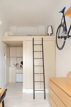 این آپارتمان بسیار کوچک است و باعث می شود کمد شما جادار به نظر برسد