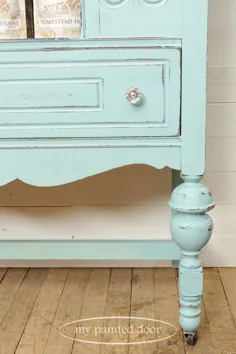 رنگ بی نقص ساحل - هاچ با رنگ شیر Loyalist Homestead House - My Painted Door