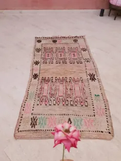 فروش نزدیک فرش روکش مراکش ، فرش دونده رژگونه خیره کننده عتیقه ، فرش راهرو ، فرش اتاق خواب ، فرش بوژاد ، فرش صورتی بربر