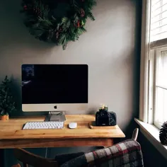 راه اندازی میز کار iMac چوبی ساده