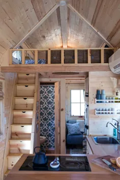 Couple’s Little Living Tiny House: سال سوم