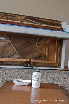 با استفاده از Chalk Paint MTWCuter یک پیانوی قدیمی را سفید رنگ کنید