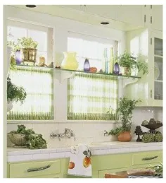 درمان پنجره آشپزخانه بیش از قفسه های سینک ظرفشویی