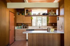 20 آشپزخانه جذاب قرن میانه ، از تقریبا دست نخورده تا کاملاً بازسازی شده
